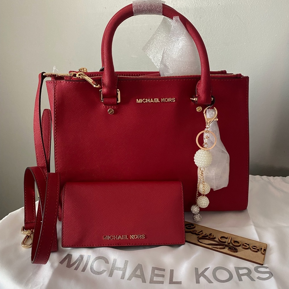 Michael Kors Satchel With matching wallet - Picture 1 of 9